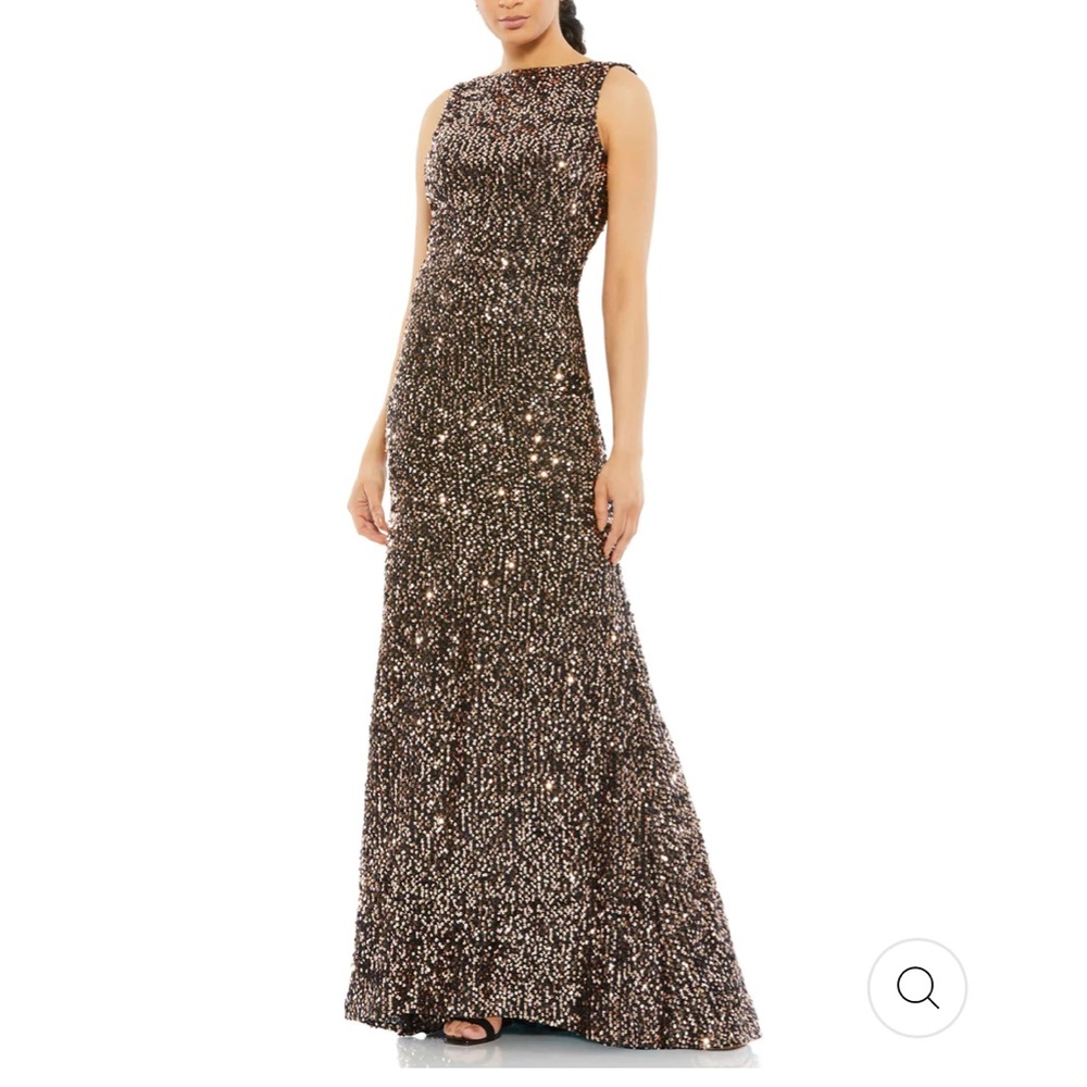 NWOT Ieena for Mac Duggal cowl back sequin gown